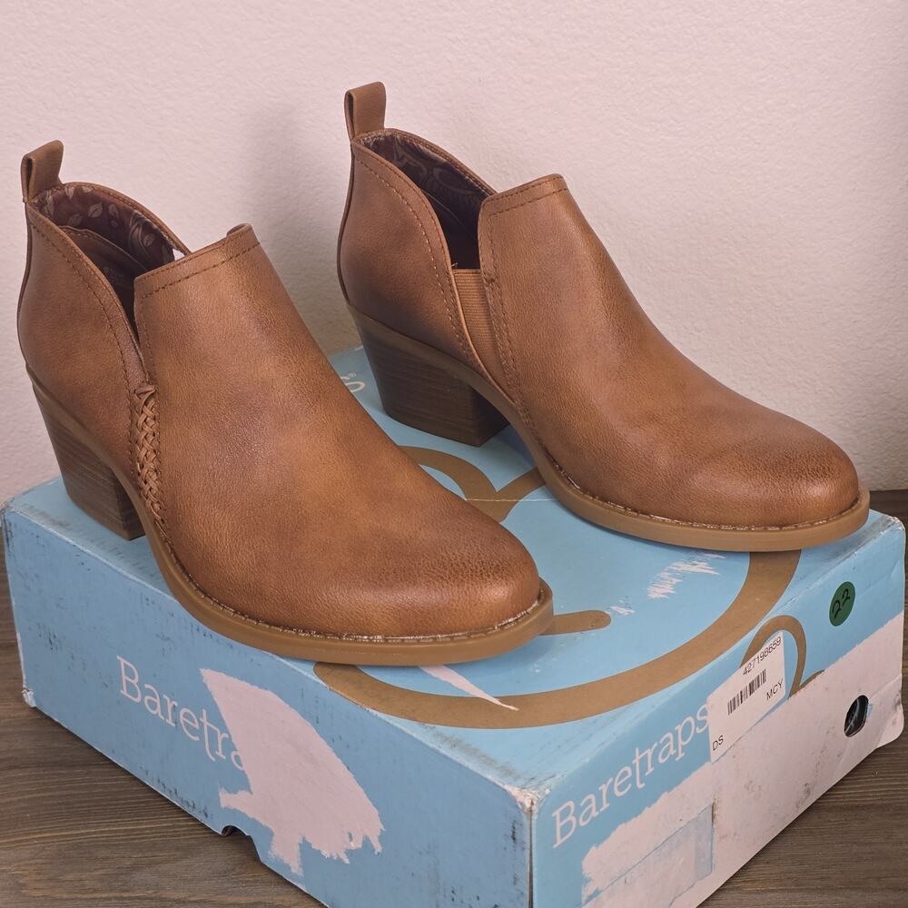 Baretraps: Women's 9.5M - Lidian Ankle Bootie Faux Leather